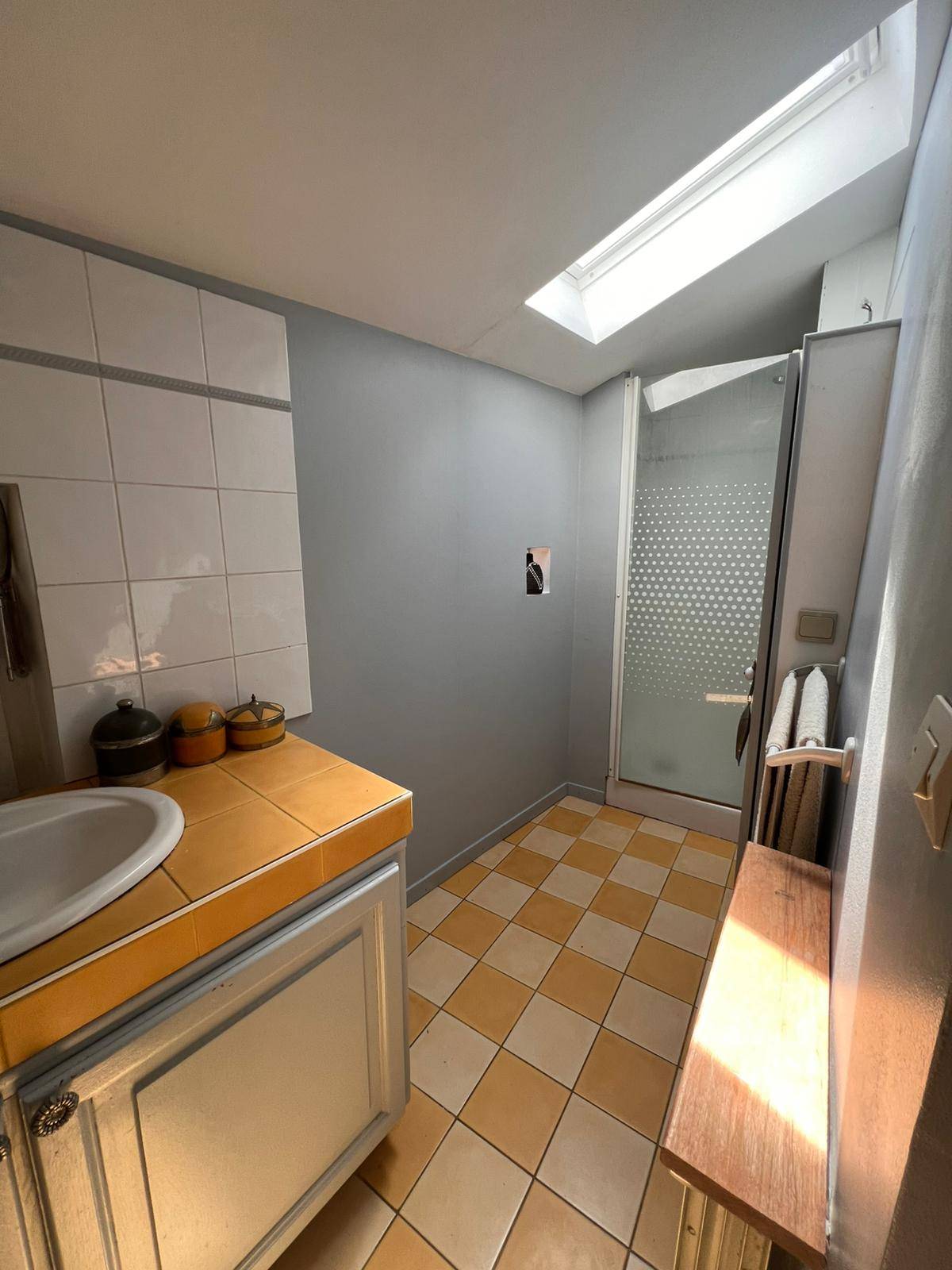 Rénovation complète d'un appartement de 70m² avec cuisine, salle de bain et séjour à Lyon