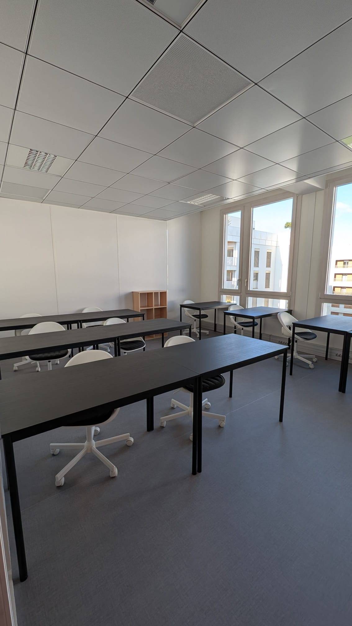 Rénovation d’un deuxième centre de formation avec un espace bureaux et cuisine à Lyon 9 (Vaise)